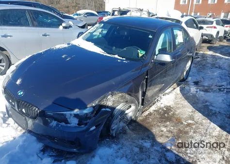 2014 BMW 328I xDrive z USA, uszkodzony, nr VIN WBA3B3C53EJ981004